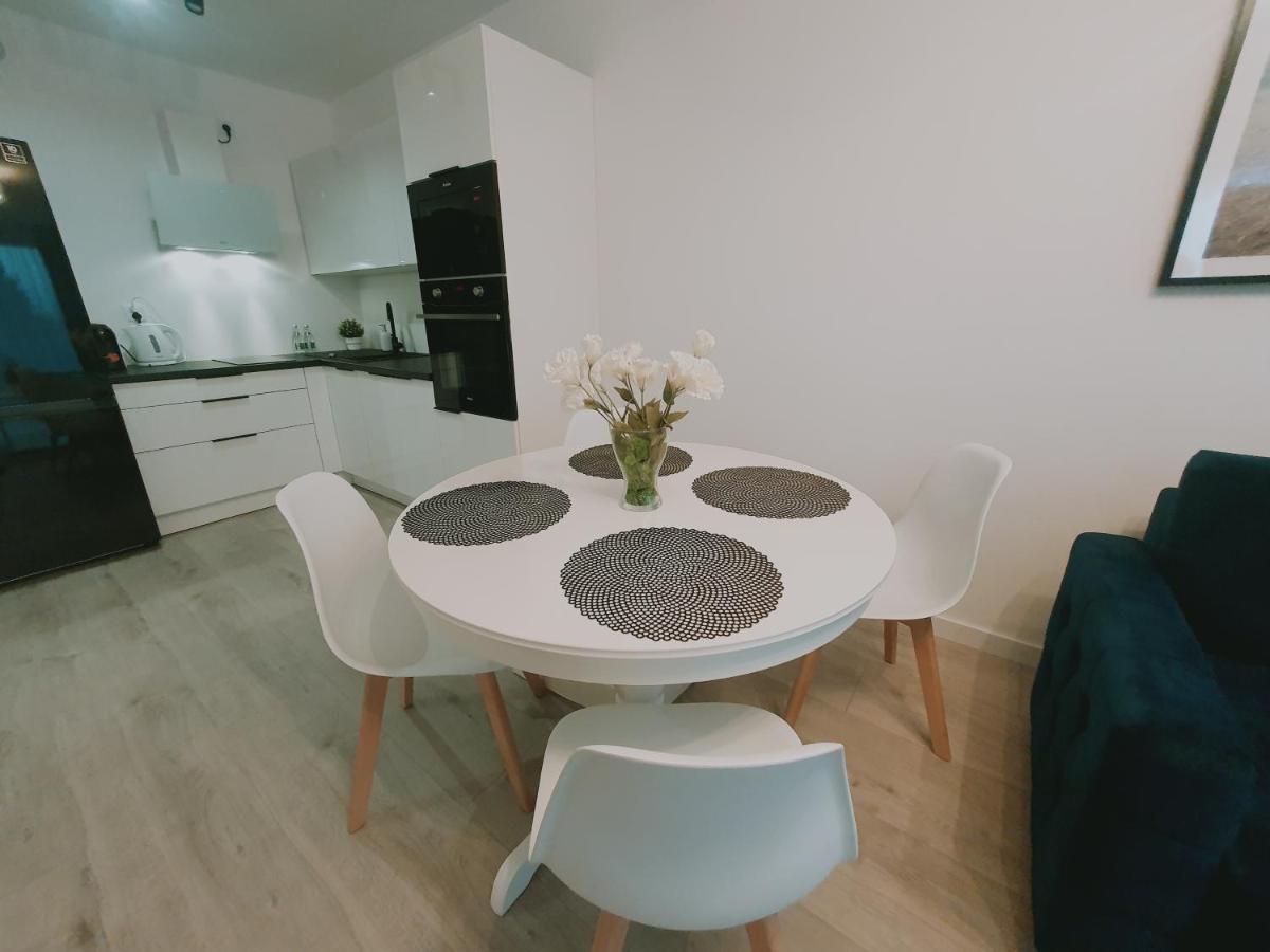 4 Perly Apartamenty Kolobrzeg Exterior photo